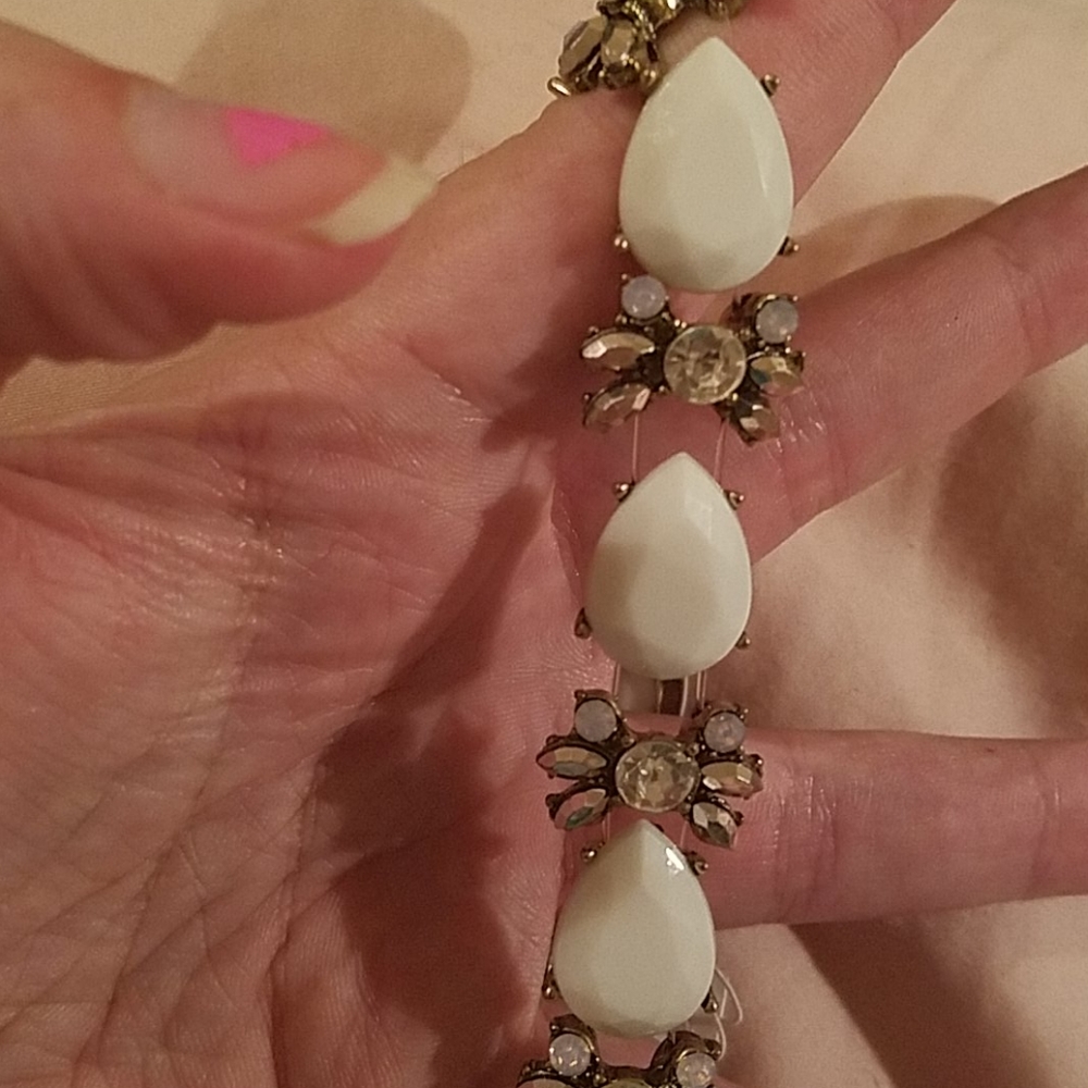 Charming Charlie NWT Stretch Bracelet - Picture 2 of 4